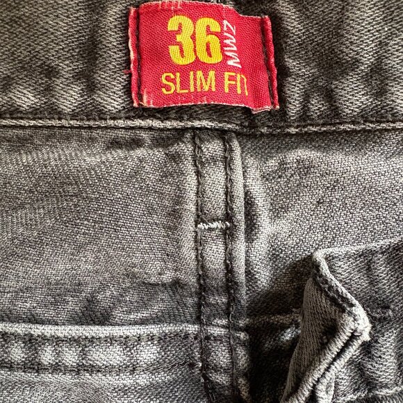 Wranglers Faded Black/Grey Wash Denim - Picture 6 of 7